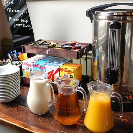 Black Lion Hotel Manchester Salford  Extérieur photo